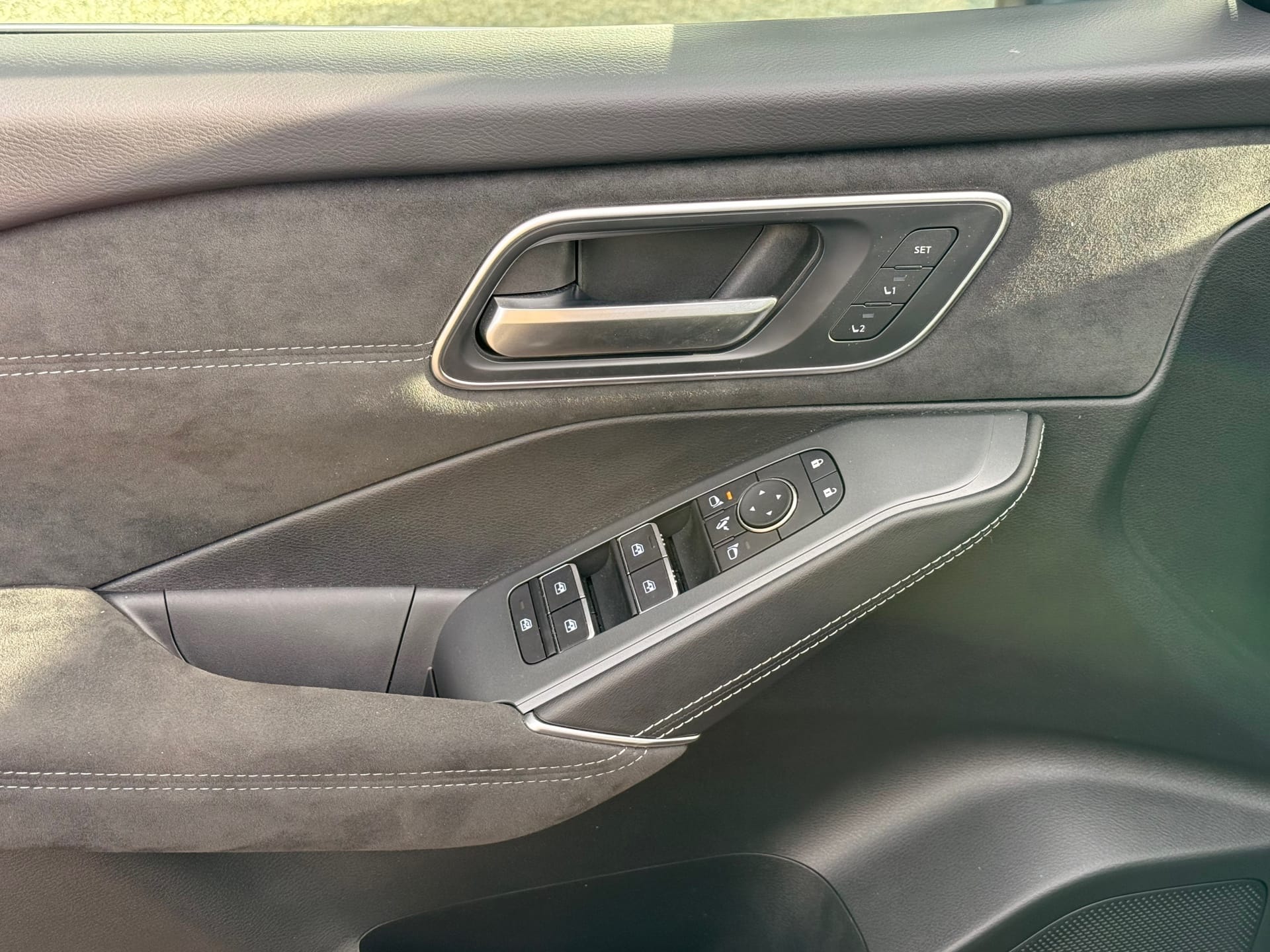 Nissan QASHQAI 1.3 MHEV Xtronic Tekna Plus I Massage I H.U.D I BOSE I Matrix Led afbeelding 20