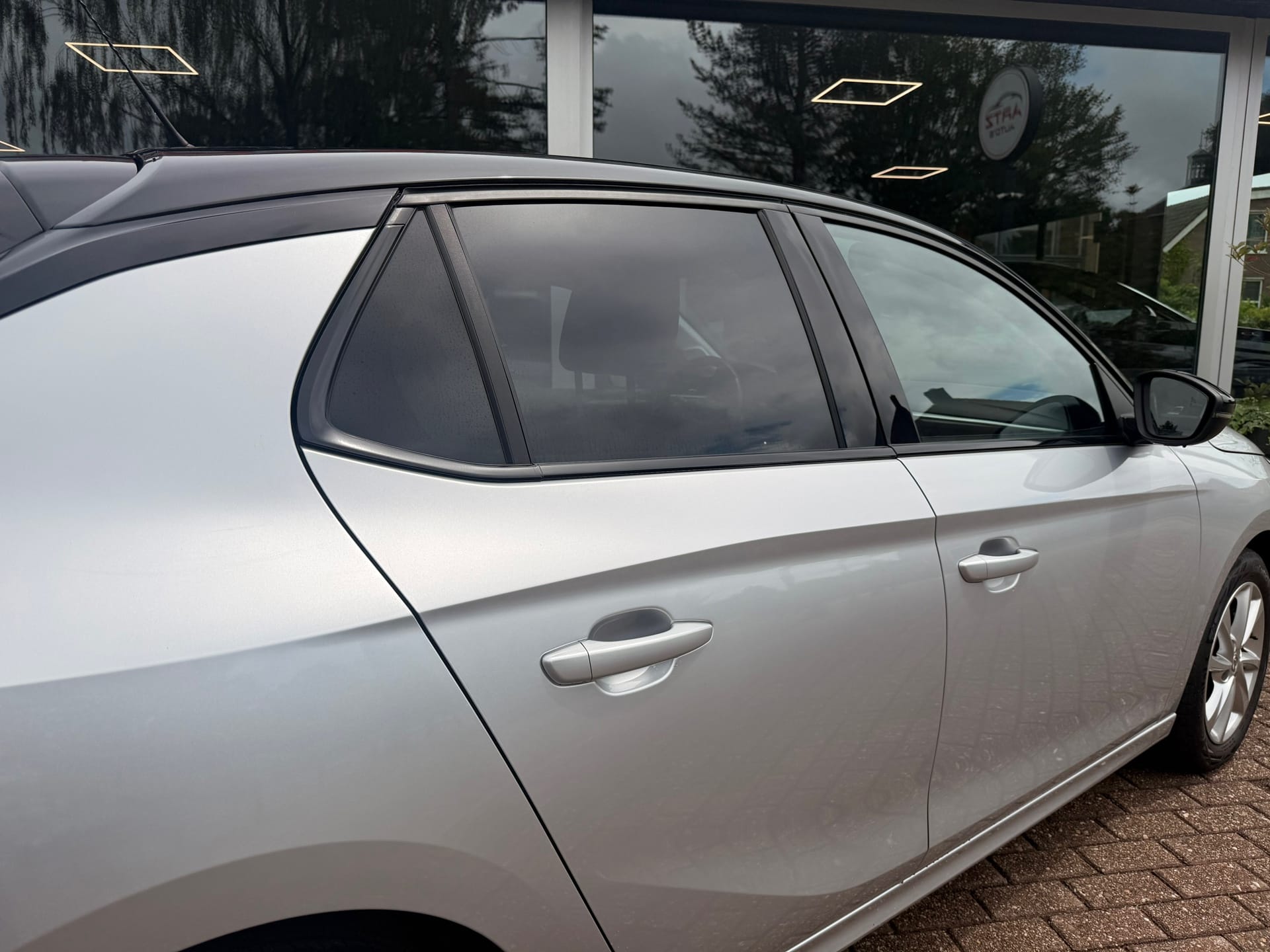 Opel Corsa 1.2 Elegance 100 PK l LED l Blind-Spot l Carplay l Winter pack afbeelding 8
