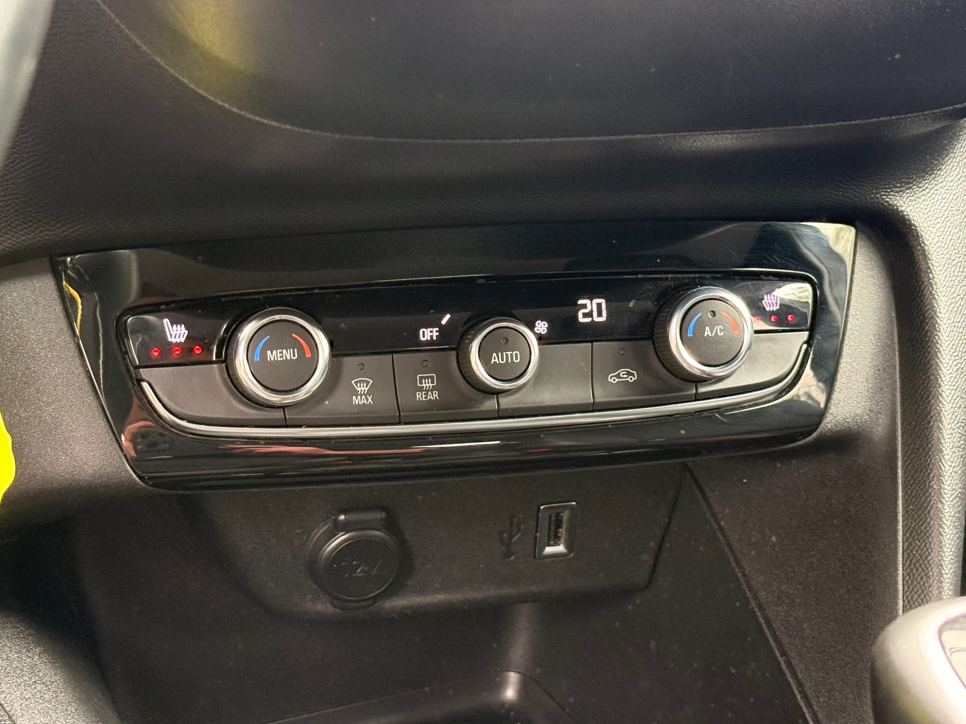 Opel Corsa 1.2 Elegance 100 PK l LED l Blind-Spot l Carplay l Winter pack afbeelding 15