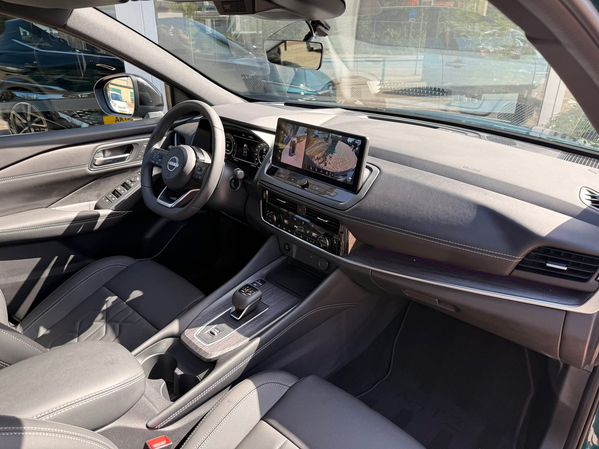 Nissan QASHQAI 1.3 MHEV Xtronic Tekna | Leder + Memory | H.U.D | 360° afbeelding 10